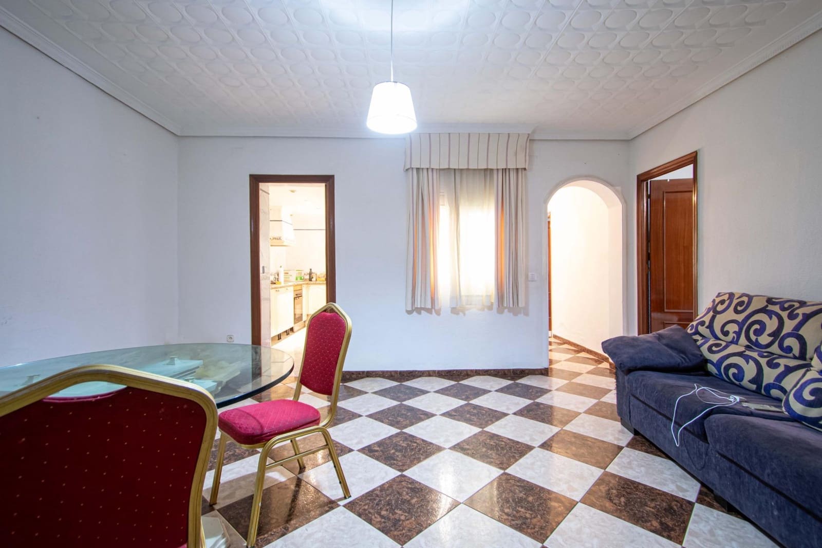 4 bedroom Commercial for sale in Camas - € 395,000 (Ref: 10003757)