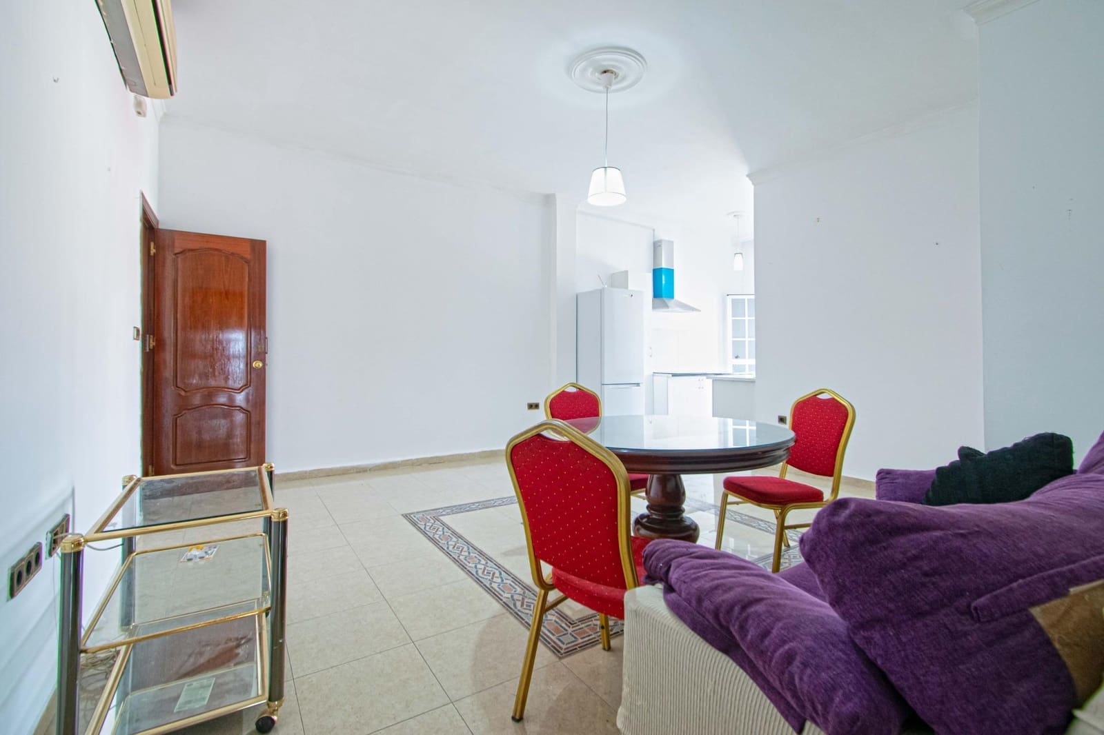 4 bedroom Commercial for sale in Camas - € 395,000 (Ref: 10003757)