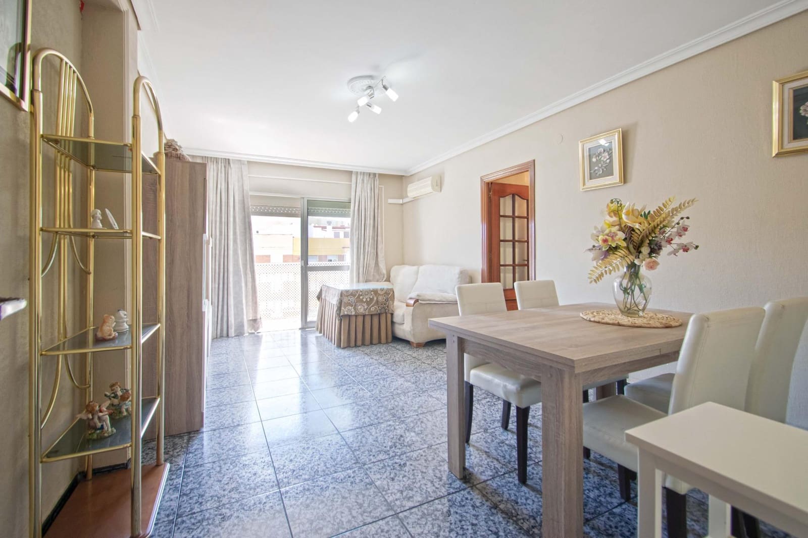 3 slaapkamer Flat te koop in Sevilla stad - € 179.000 (Ref: 10005711)
