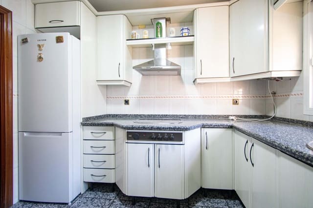 3 chambre Appartement à vendre à Amate, Séville ville - 179 000 € (Ref: 10005711)