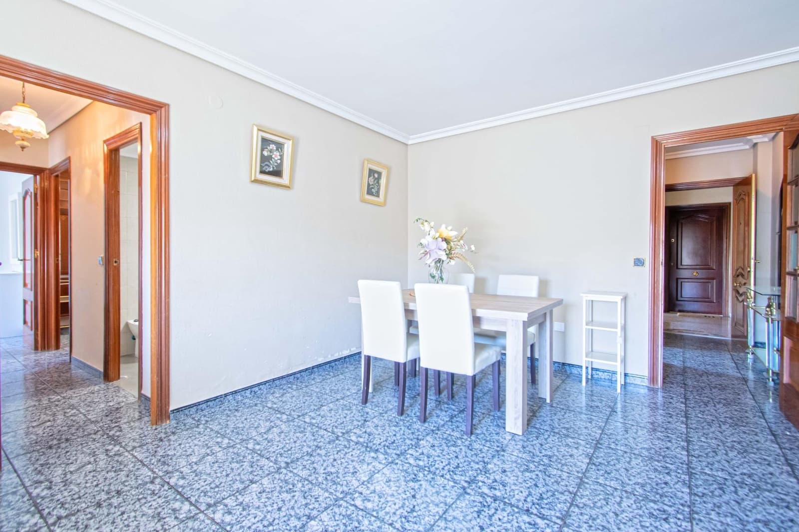 3 slaapkamer Flat te koop in Sevilla stad - € 179.000 (Ref: 10005711)
