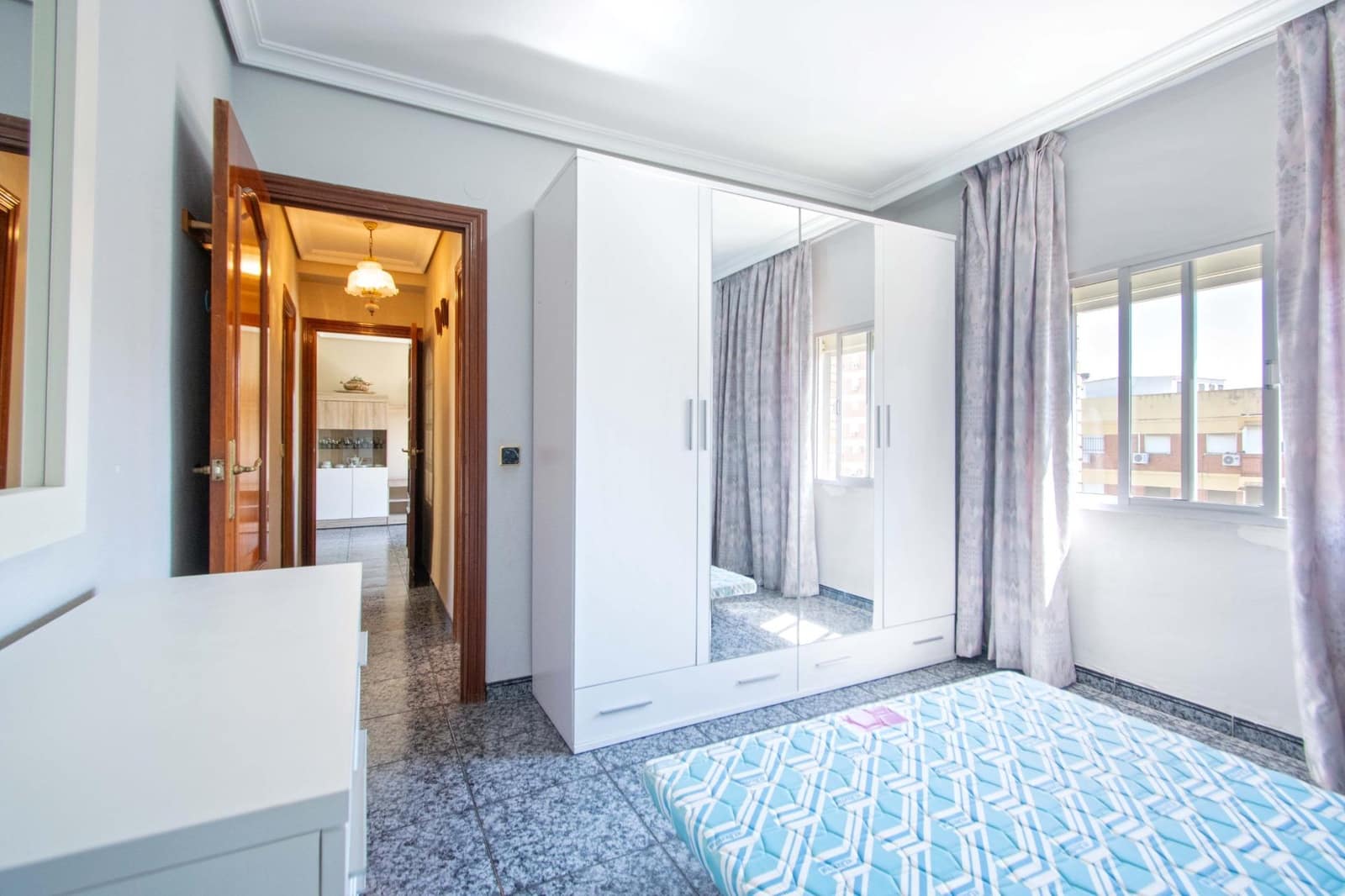 3 slaapkamer Flat te koop in Sevilla stad - € 179.000 (Ref: 10005711)