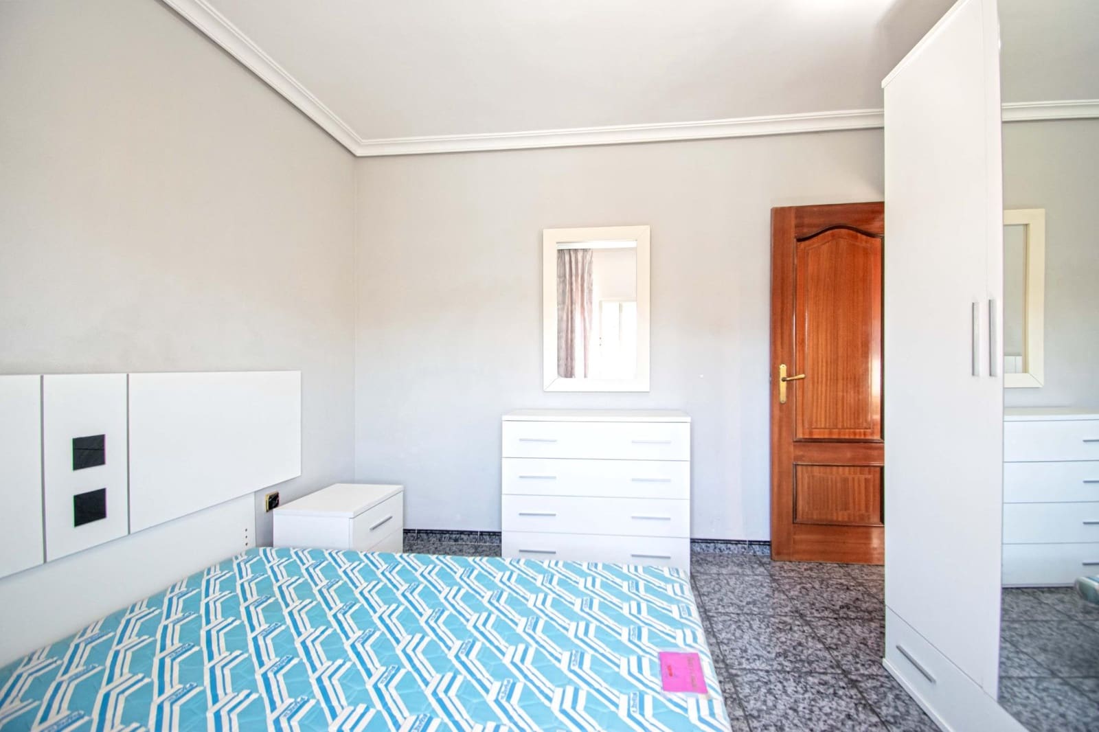 3 slaapkamer Flat te koop in Sevilla stad - € 179.000 (Ref: 10005711)