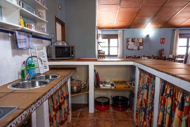 Finca/Casa Rural de 28 habitaciones en Montejaque en venta con piscina - 3.181.500 € (Ref: 10006360)