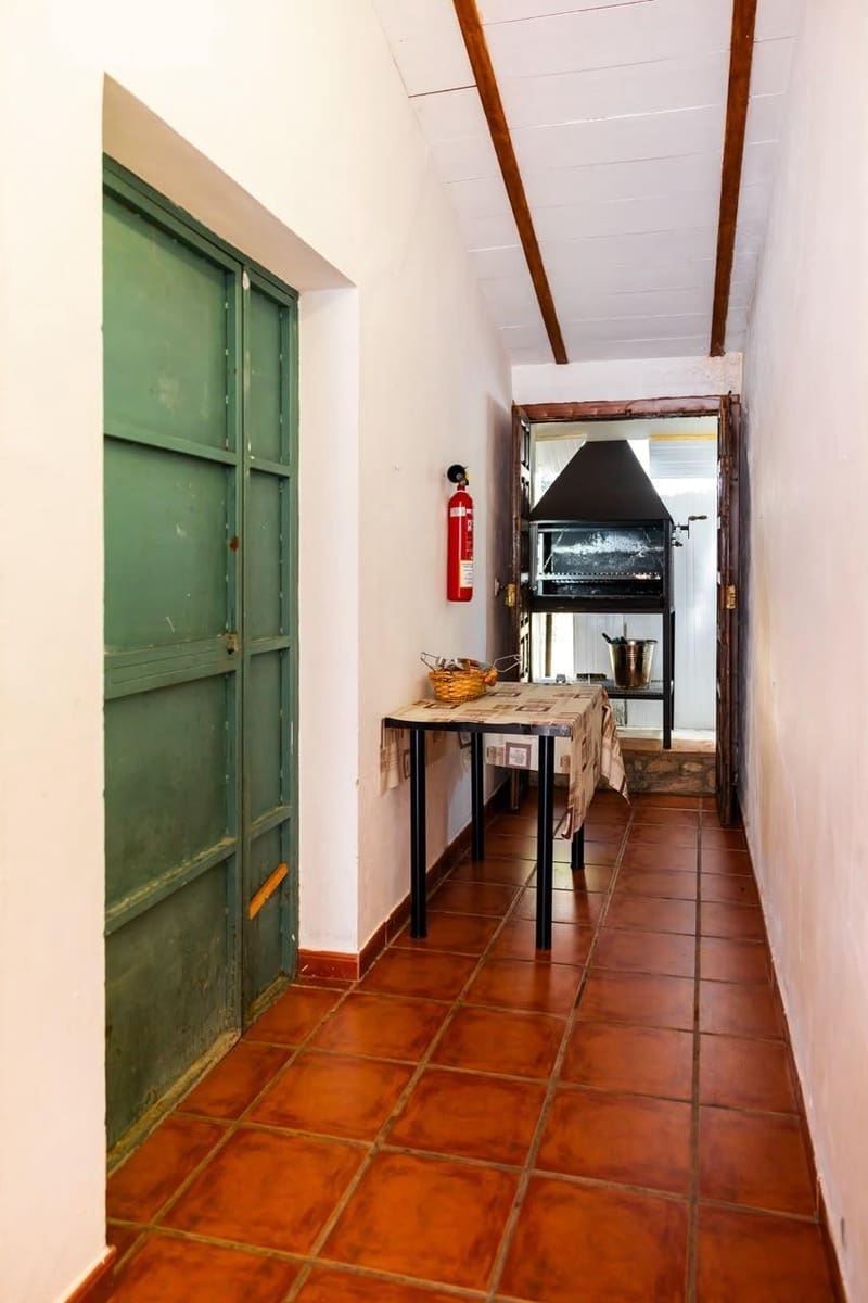 Finca/Casa Rural de 28 habitaciones en Montejaque en venta con piscina - 3.181.500 € (Ref: 10006360)