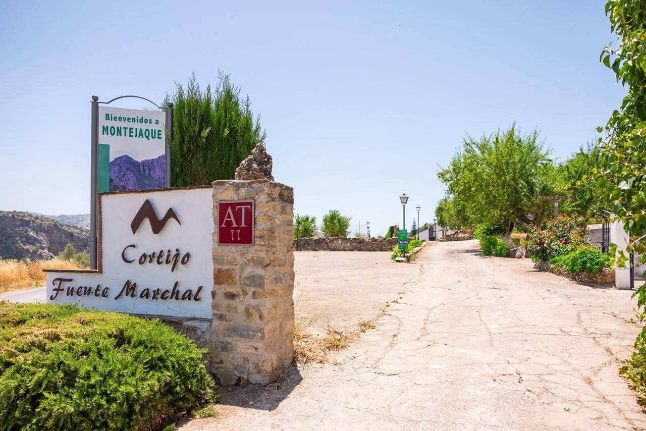 Finca/Casa Rural de 28 habitaciones en Montejaque en venta con piscina - 3.181.500 € (Ref: 10006360)