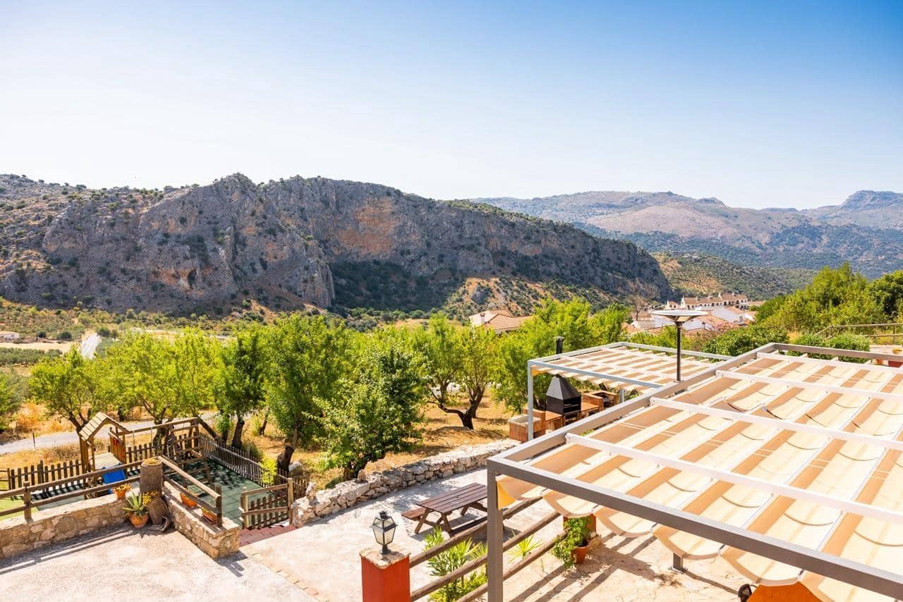 Finca/Casa Rural de 28 habitaciones en Montejaque en venta con piscina - 3.181.500 € (Ref: 10006360)