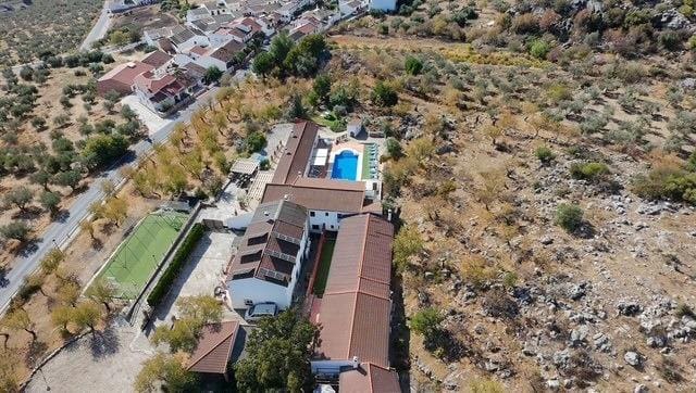 Finca/Casa Rural de 28 habitaciones en Montejaque en venta con piscina - 3.181.500 € (Ref: 10006360)