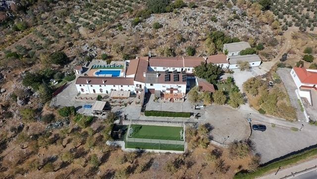 Finca/Casa Rural de 28 habitaciones en Montejaque en venta con piscina - 3.181.500 € (Ref: 10006360)