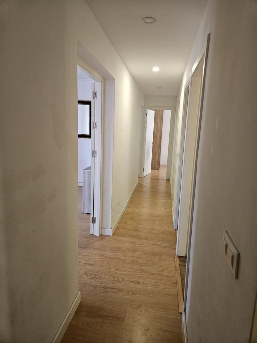 3 Zimmer Wohnung zu vermieten in Sevilla Stadt - 850 € (Ref: 10011535)