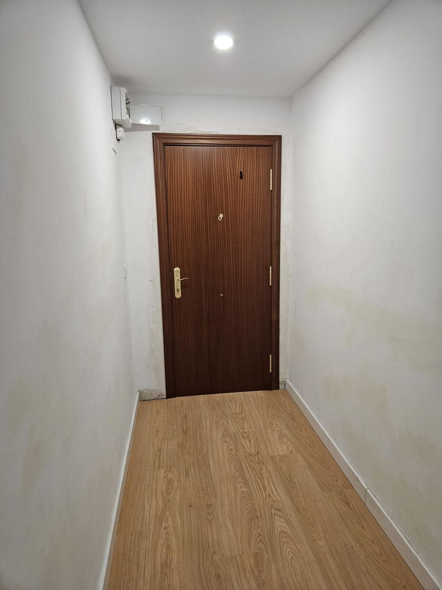 3 Zimmer Wohnung zu vermieten in Sevilla Stadt - 850 € (Ref: 10011535)