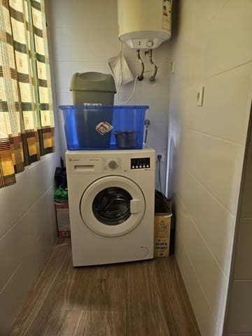 3 Zimmer Wohnung zu vermieten in Parque Alcosa, Sevilla Stadt - 850 € (Ref: 10011535)