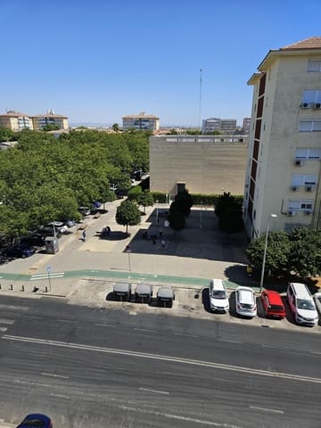 3 Zimmer Wohnung zu vermieten in Parque Alcosa, Sevilla Stadt - 850 € (Ref: 10011535)