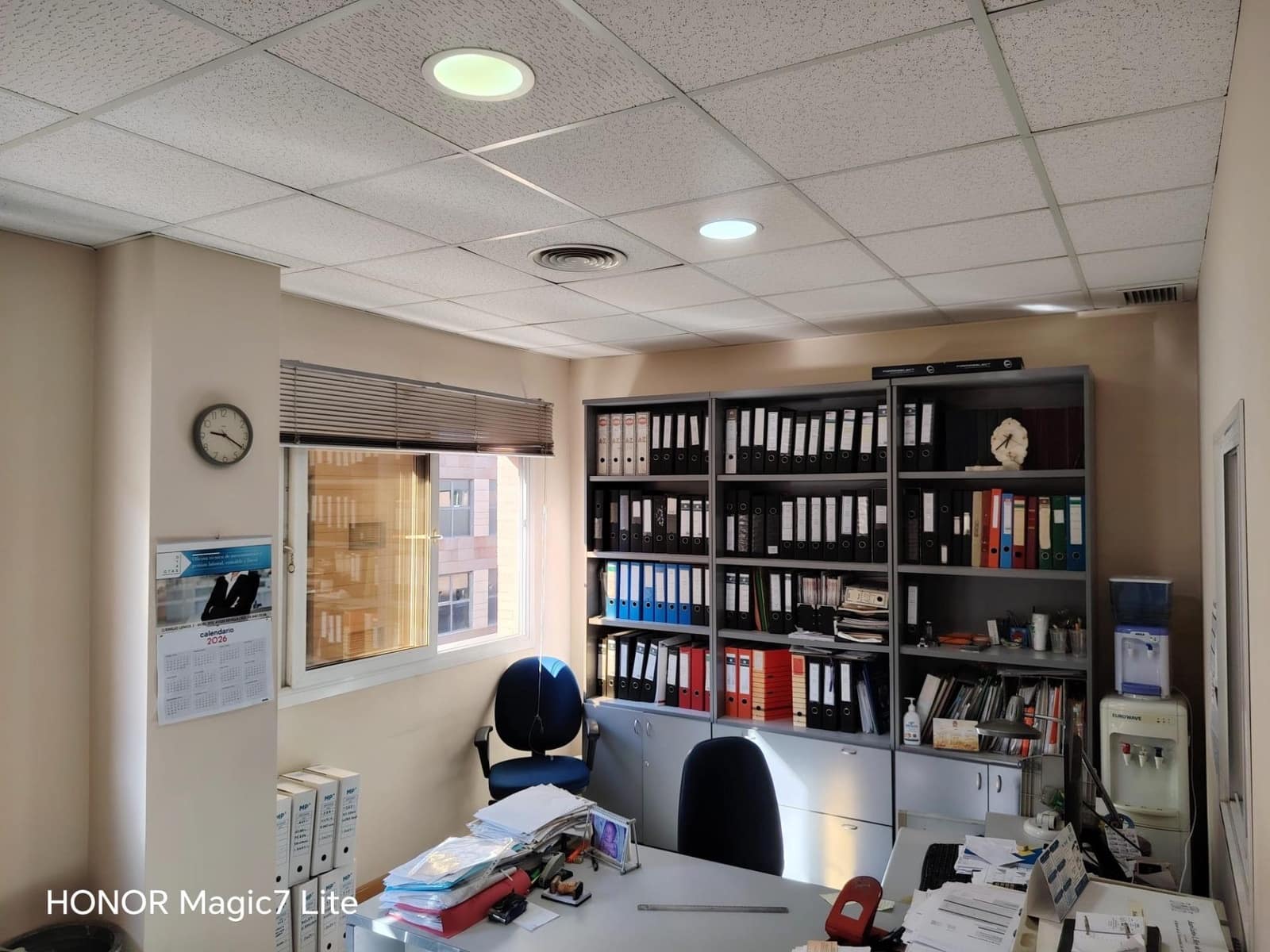 Office for sale in Seville city with garage - € 140,000 (Ref: 10011537)