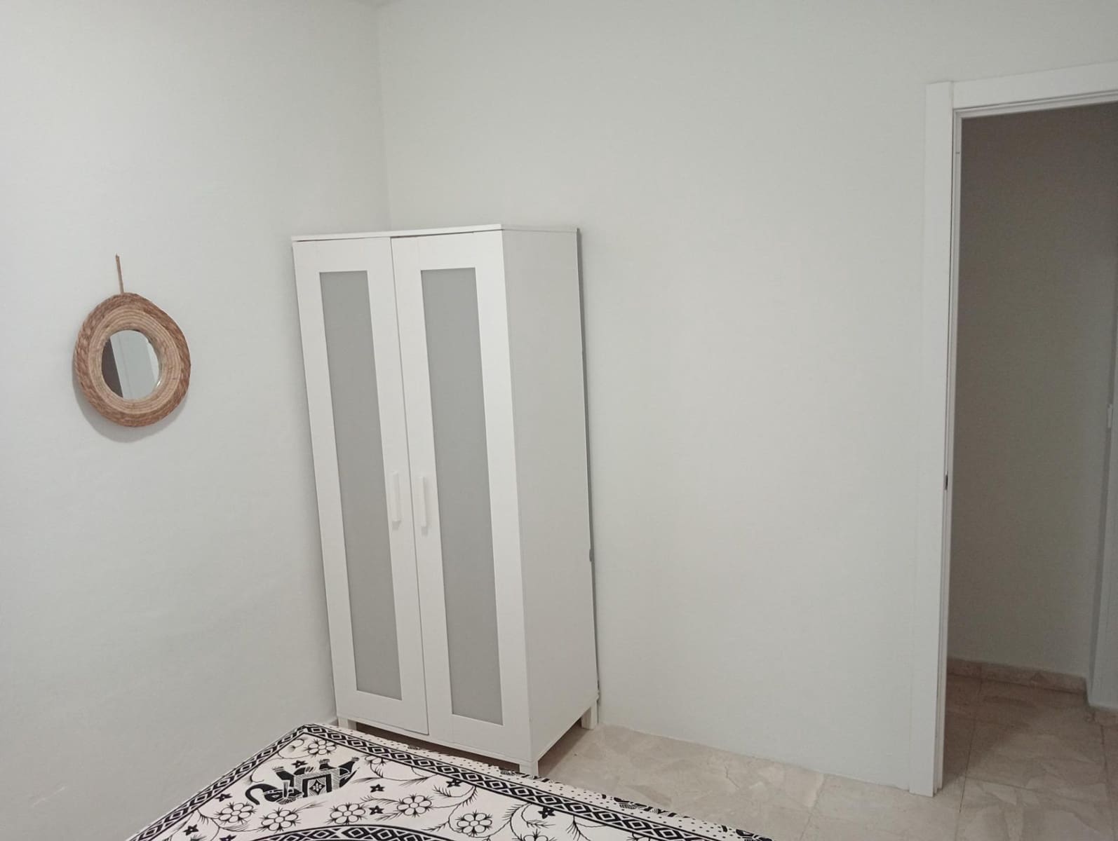Piso de 3 habitaciones en Sevilla ciudad en alquiler - 900 € (Ref: 10013420)