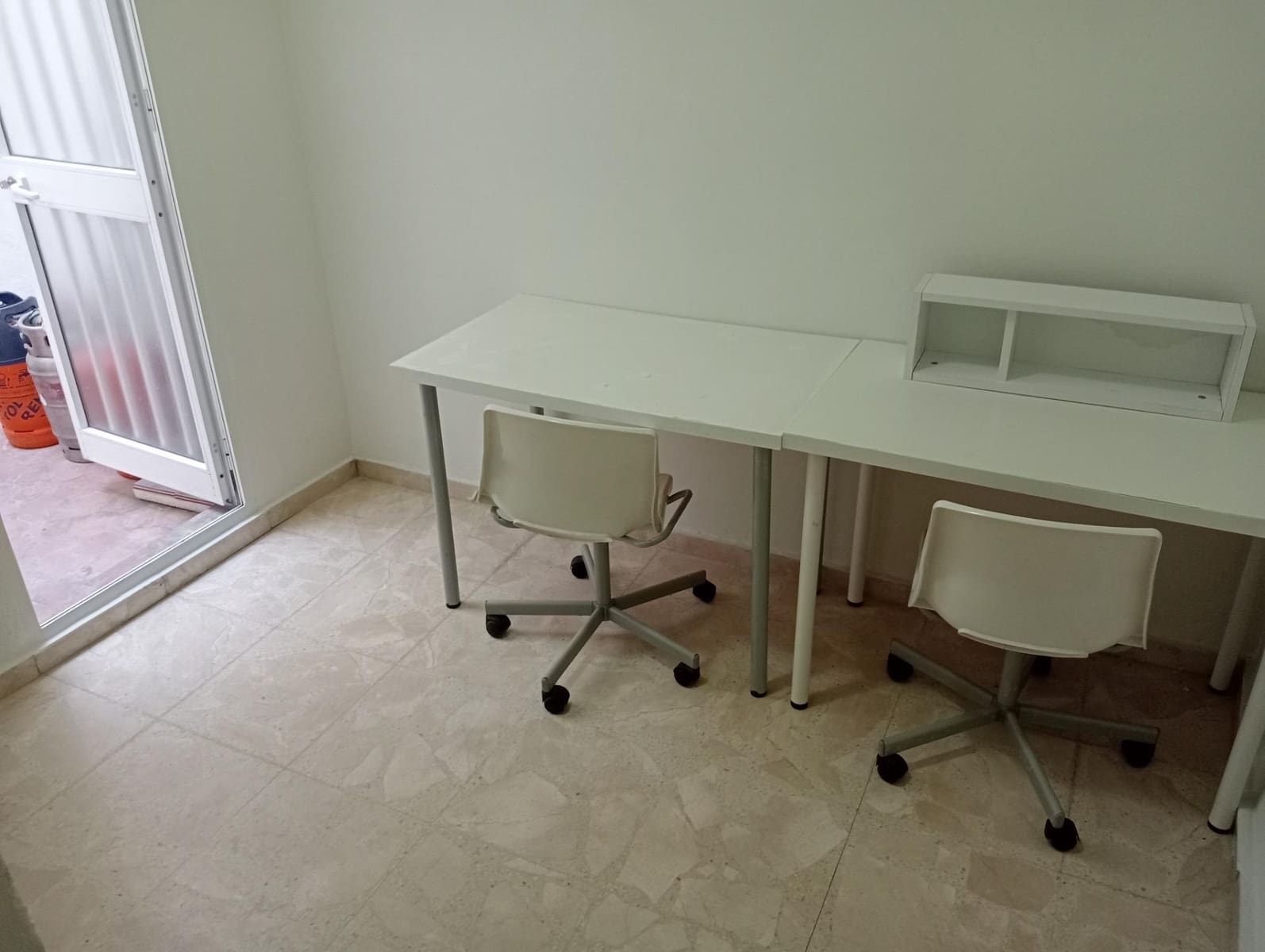 Piso de 3 habitaciones en Sevilla ciudad en alquiler - 900 € (Ref: 10013420)