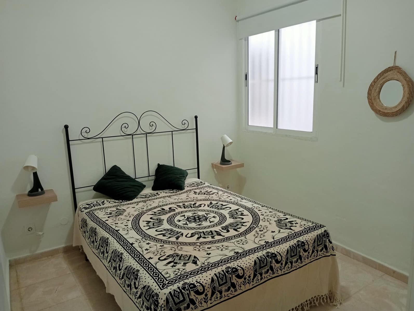 Piso de 3 habitaciones en Sevilla ciudad en alquiler - 900 € (Ref: 10013420)