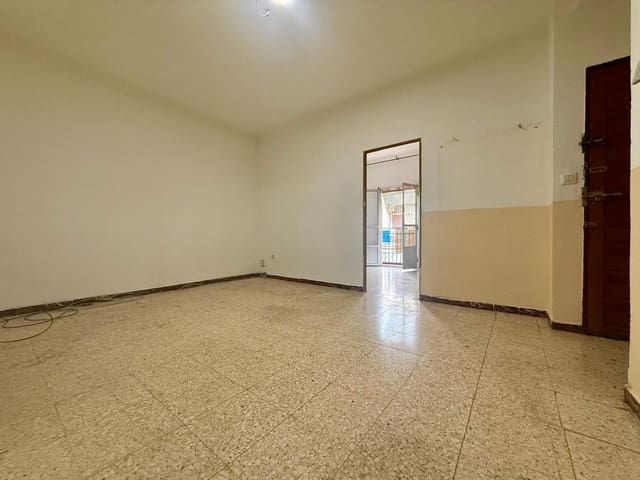 2 bedroom Flat for sale in La Plata, Seville city - € 75,000 (Ref: 10015662)