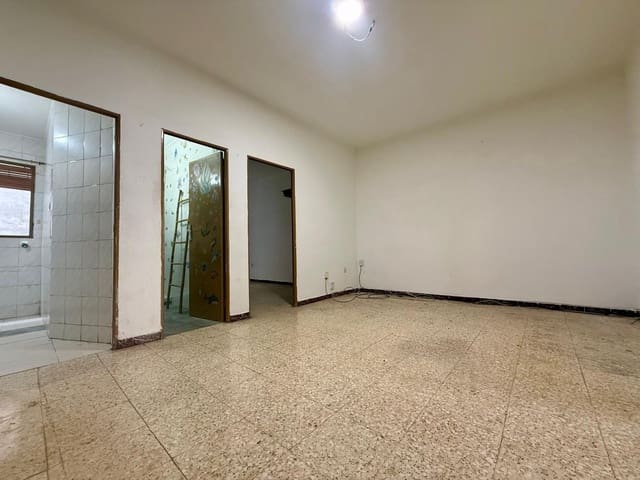 2 bedroom Flat for sale in La Plata, Seville city - € 75,000 (Ref: 10015662)