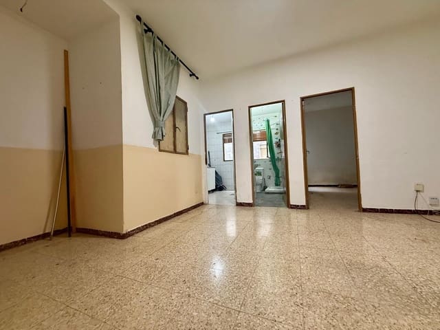 2 bedroom Flat for sale in La Plata, Seville city - € 75,000 (Ref: 10015662)