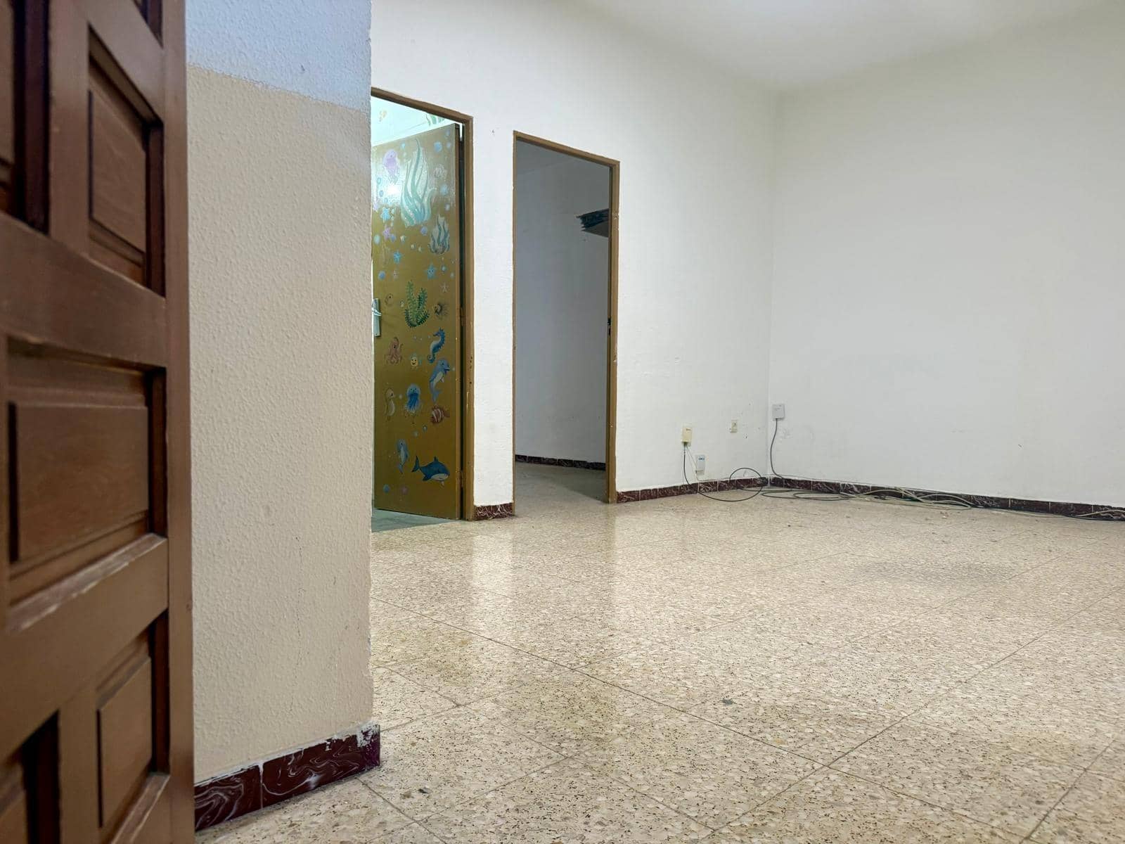 2 bedroom Flat for sale in Seville city - € 75,000 (Ref: 10015662)