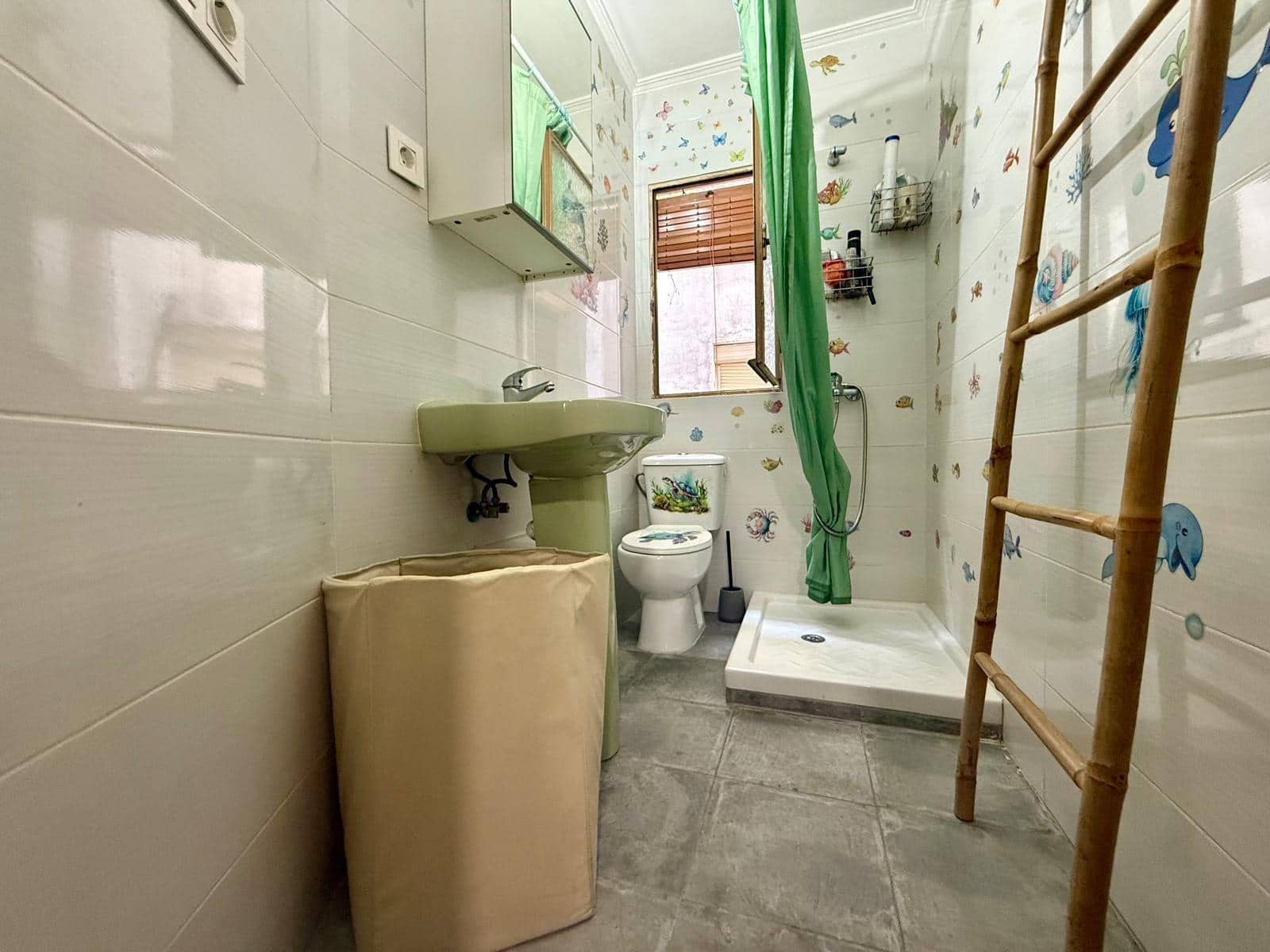 2 bedroom Flat for sale in Seville city - € 75,000 (Ref: 10015662)
