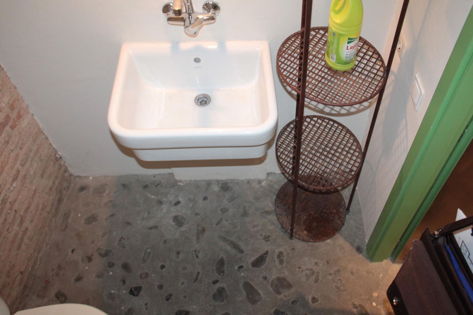 Commercial for rent in Seville city - € 3,250 (Ref: 10021009)