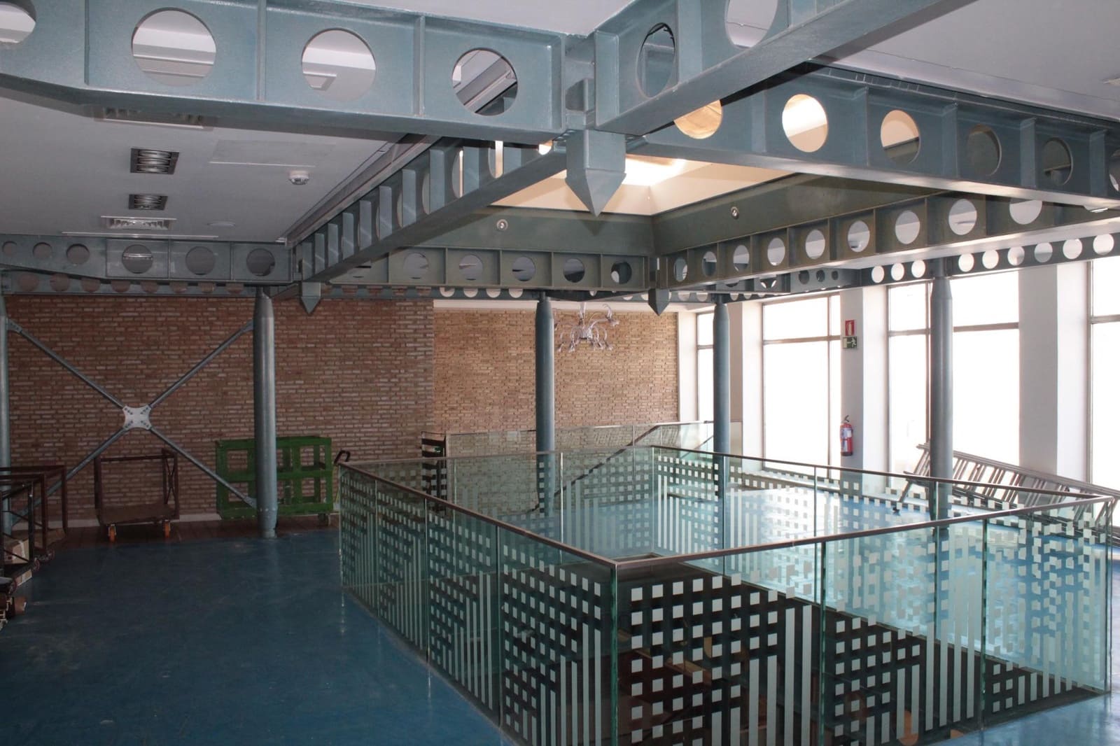 Commercial for rent in Seville city - € 3,250 (Ref: 10021009)