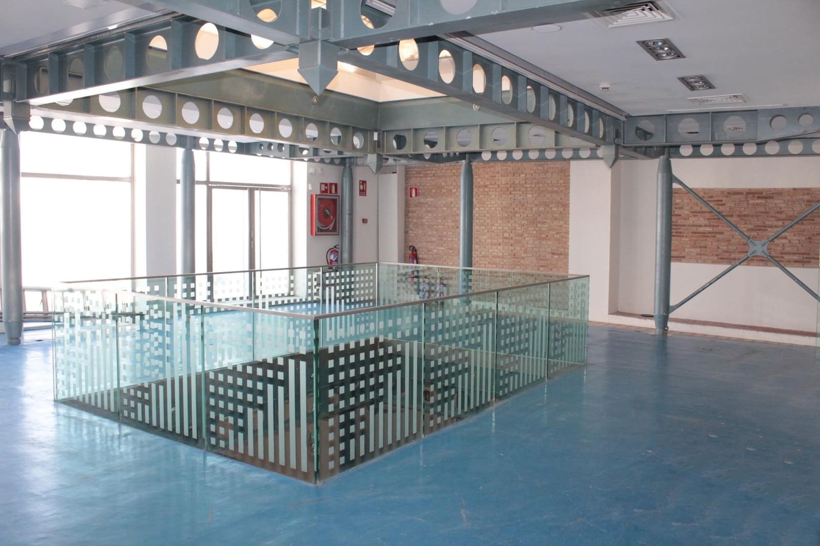 Commercial for rent in Seville city - € 3,250 (Ref: 10021009)