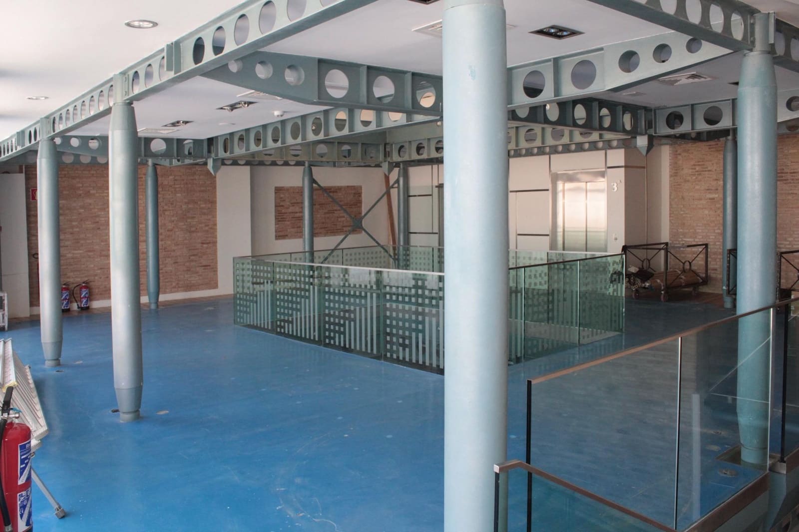 Commercial for rent in Seville city - € 3,250 (Ref: 10021009)