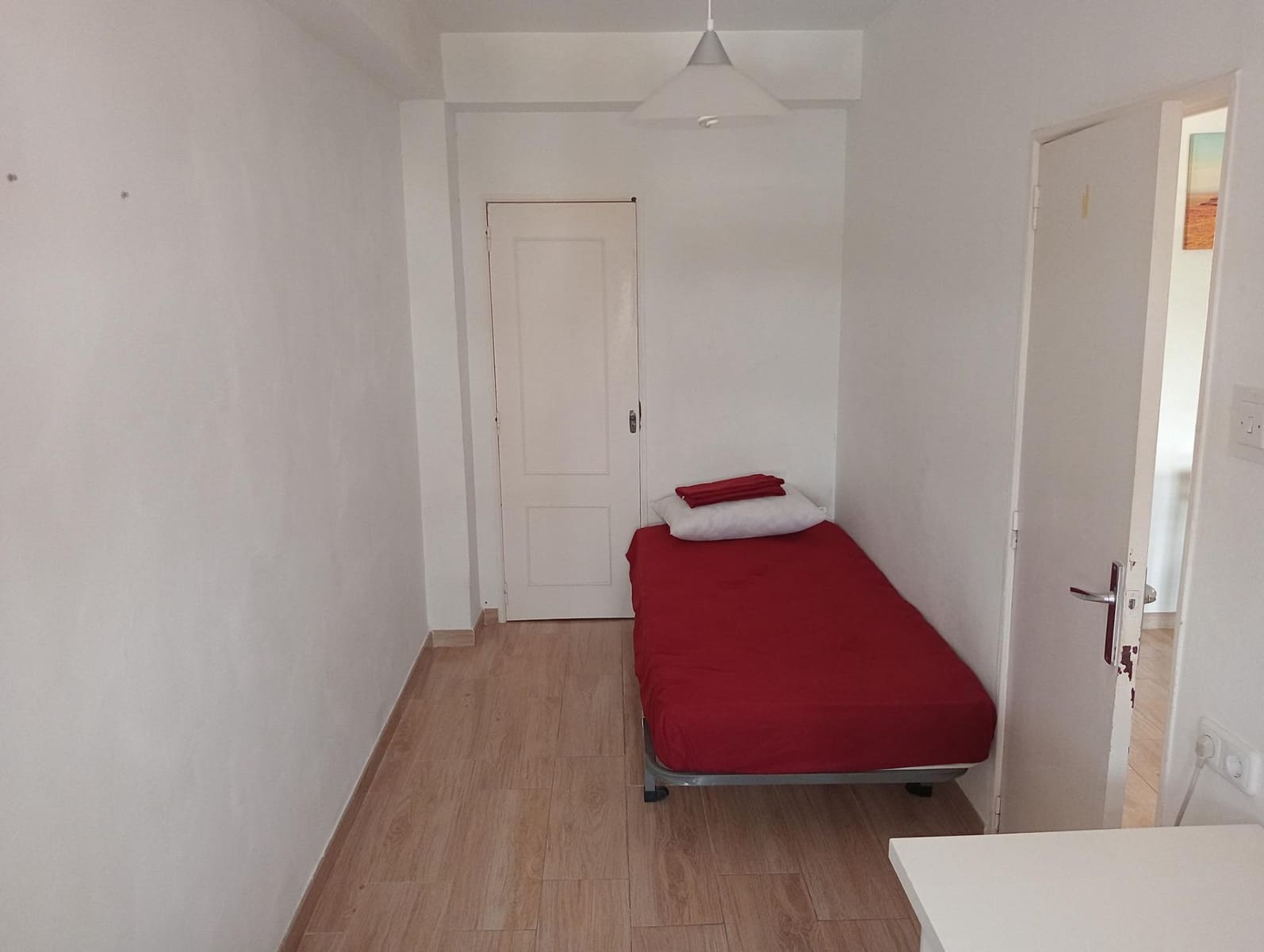 3 Zimmer Wohnung zu vermieten in Sevilla Stadt - 960 € (Ref: 10021010)