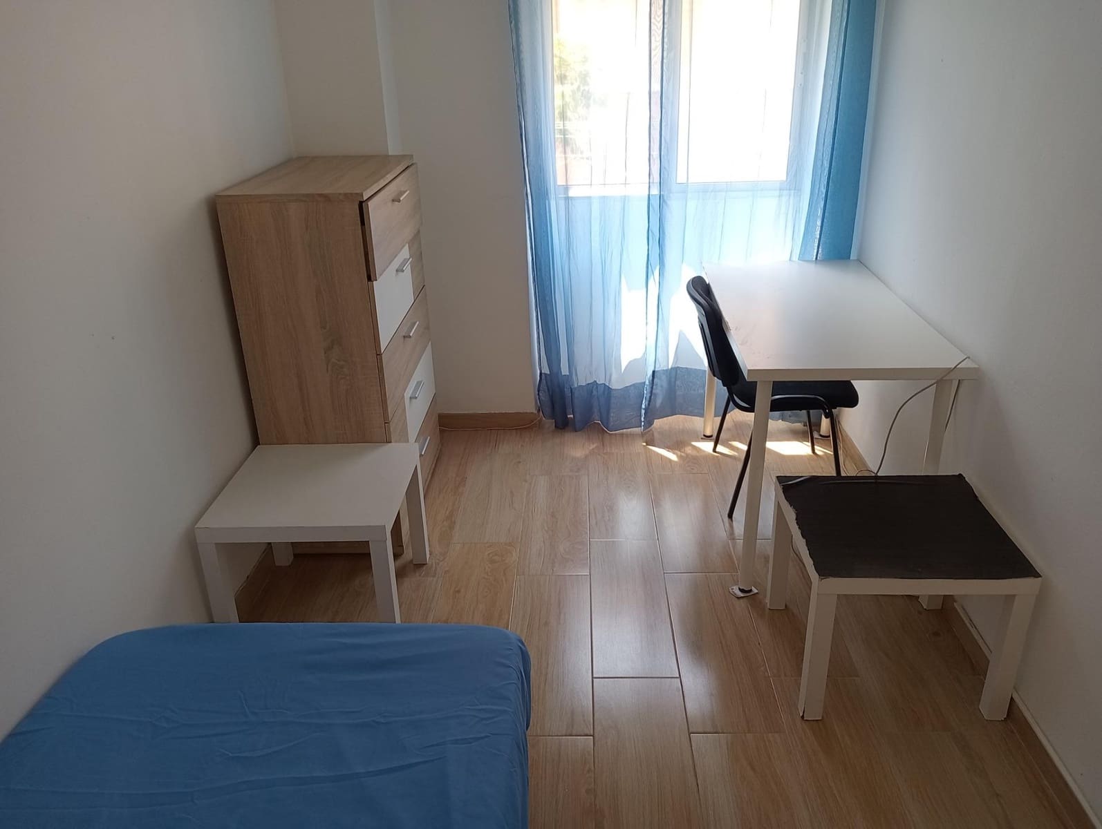 3 Zimmer Wohnung zu vermieten in Sevilla Stadt - 960 € (Ref: 10021010)