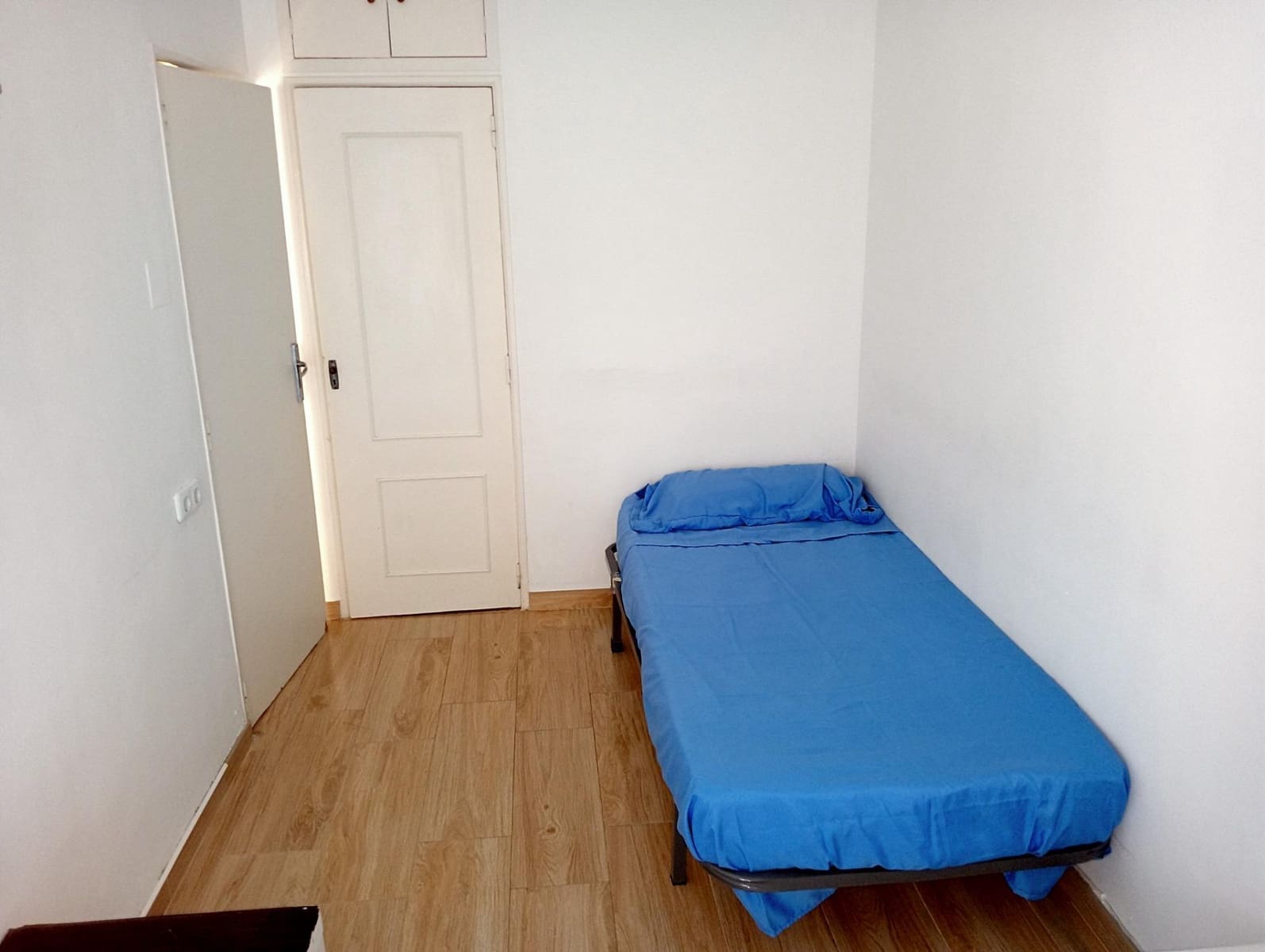 3 bedroom Flat for rent in Seville city - € 960 (Ref: 10021010)