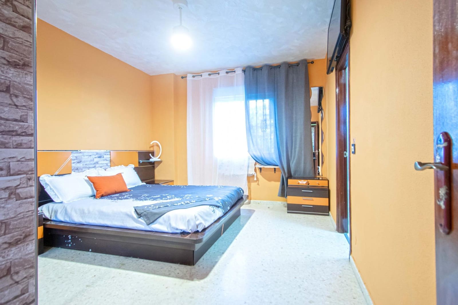 3 sypialnia Mieszkanie na sprzedaż w Miasto Sewilla z garażem - 285 000 € (Ref: 10021011)