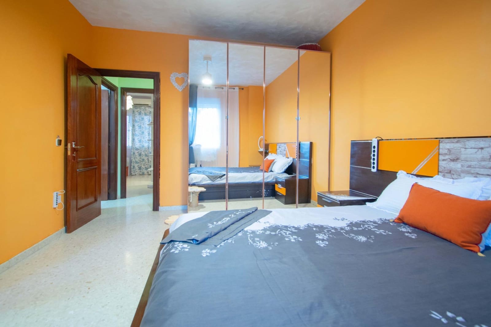 3 sypialnia Mieszkanie na sprzedaż w Miasto Sewilla z garażem - 285 000 € (Ref: 10021011)