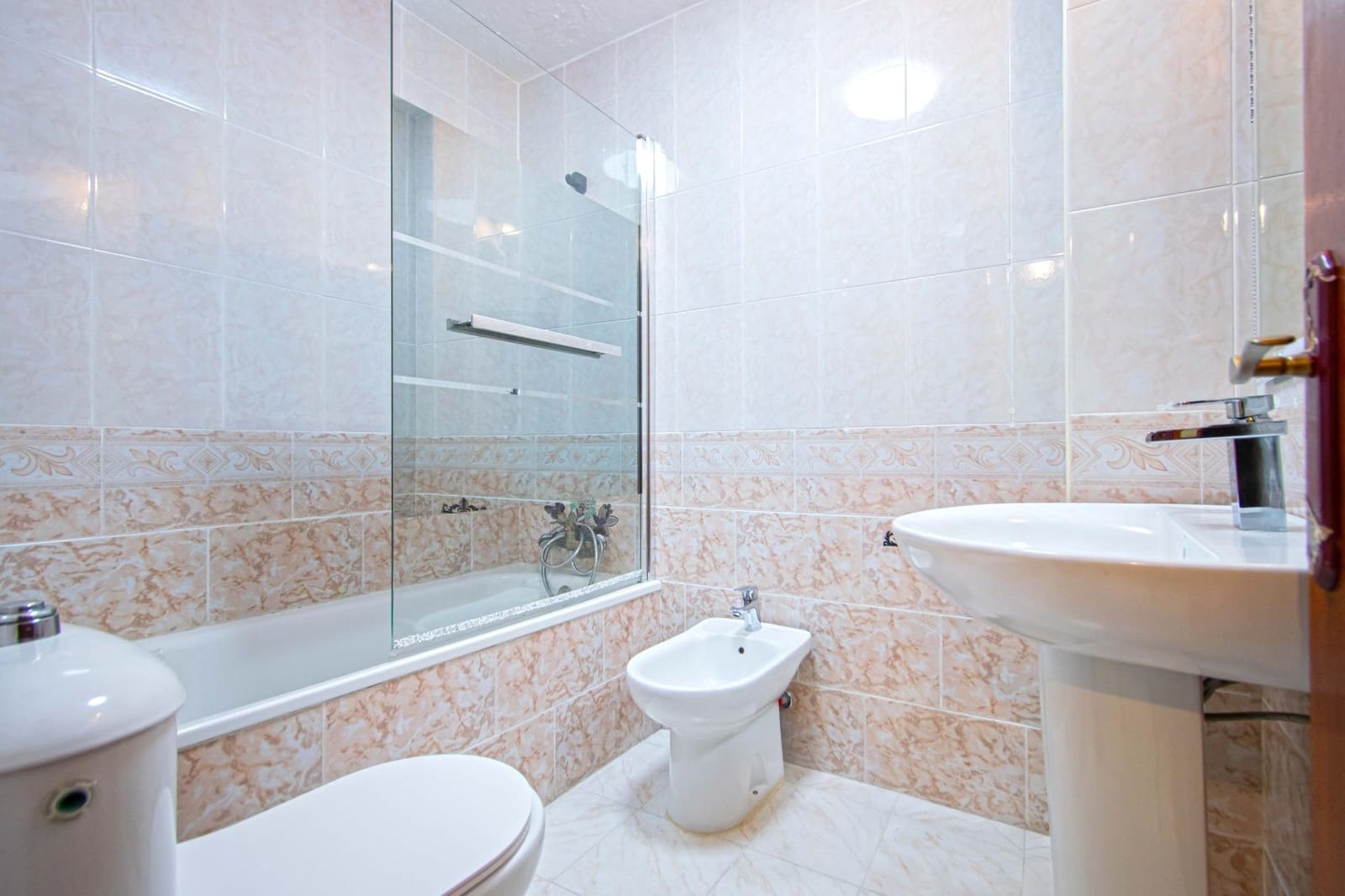 3 sypialnia Mieszkanie na sprzedaż w Miasto Sewilla z garażem - 285 000 € (Ref: 10021011)