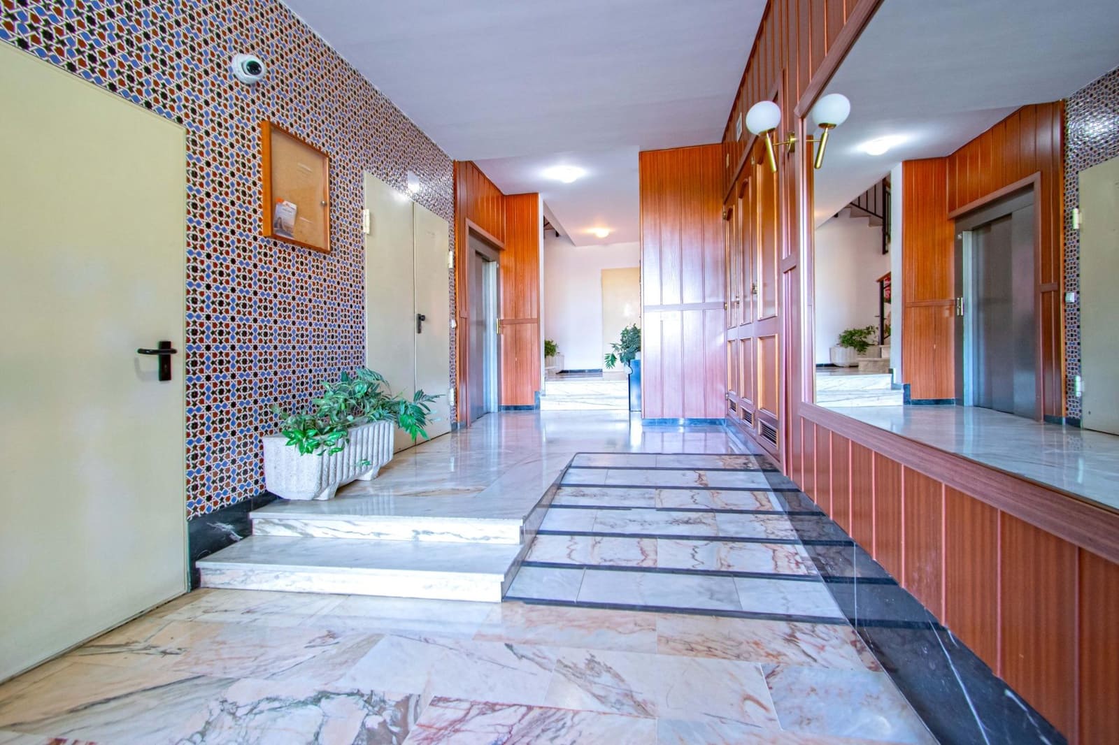 3 sypialnia Mieszkanie na sprzedaż w Miasto Sewilla z garażem - 285 000 € (Ref: 10021011)
