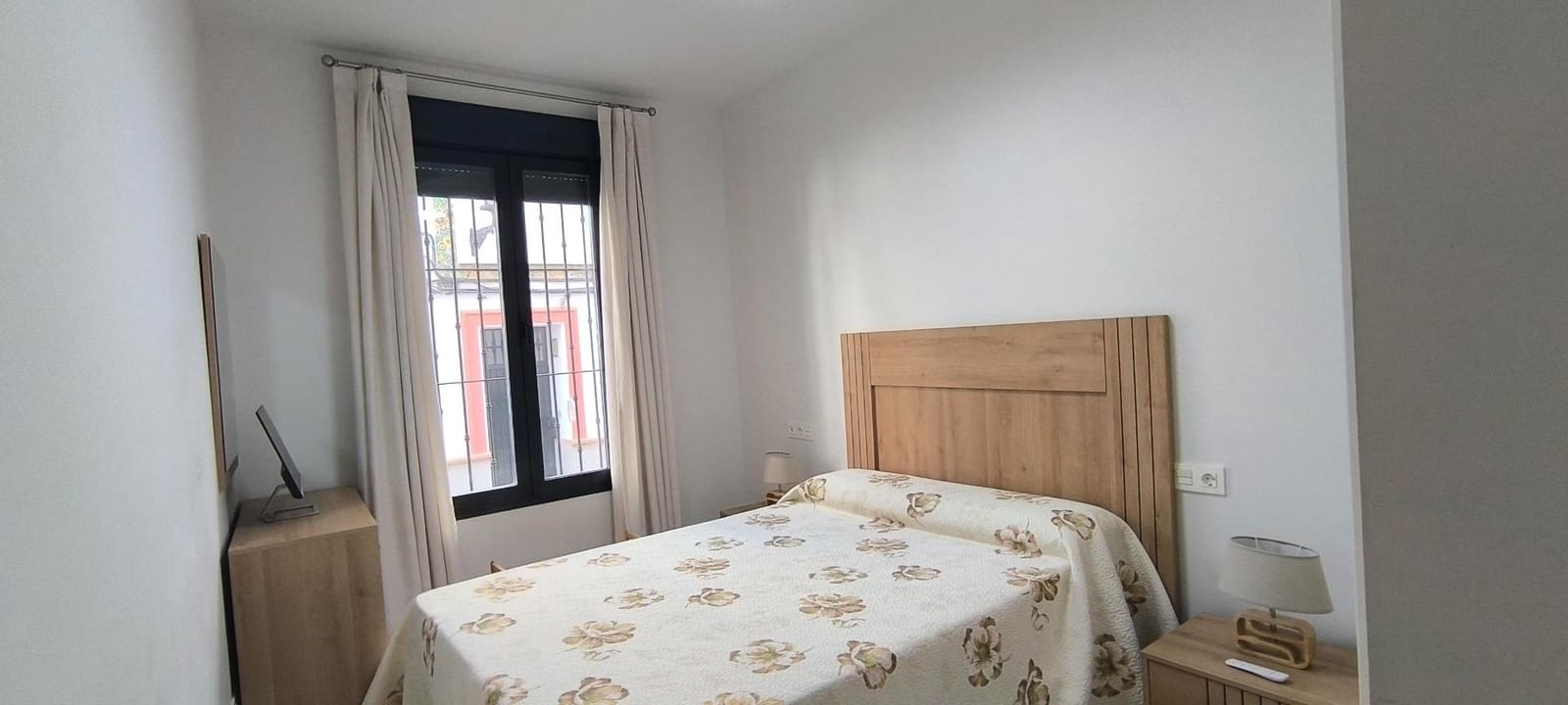 1 soveværelse Lejlighed til leje i Sevilla by med swimmingpool - € 900 (Ref: 10022553)