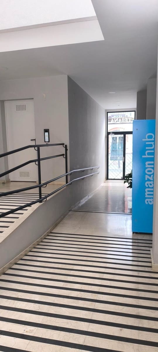 1 soveværelse Lejlighed til leje i Sevilla by med swimmingpool - € 900 (Ref: 10022553)