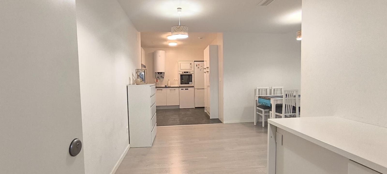 1 soveværelse Lejlighed til leje i Sevilla by med swimmingpool - € 900 (Ref: 10022553)