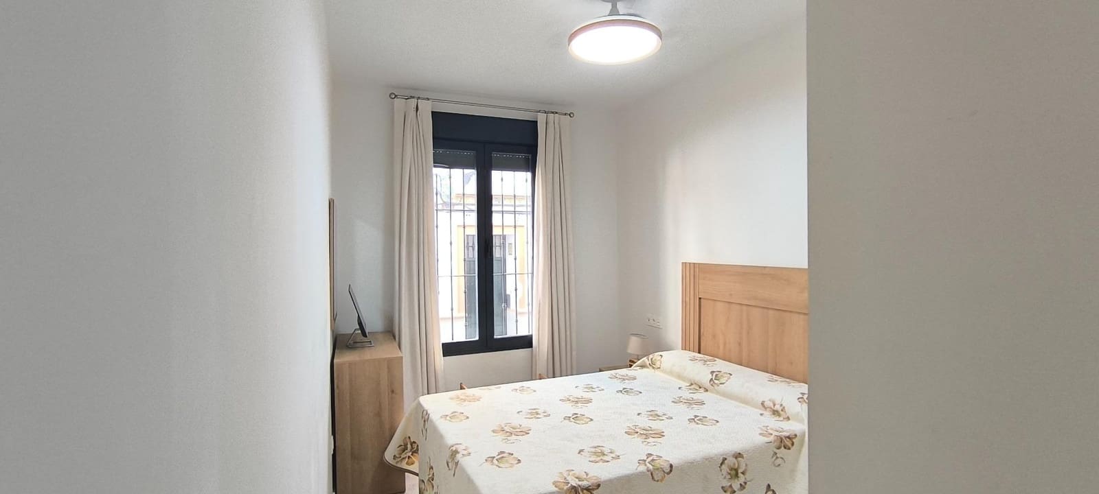 1 soveværelse Lejlighed til leje i Sevilla by med swimmingpool - € 900 (Ref: 10022553)
