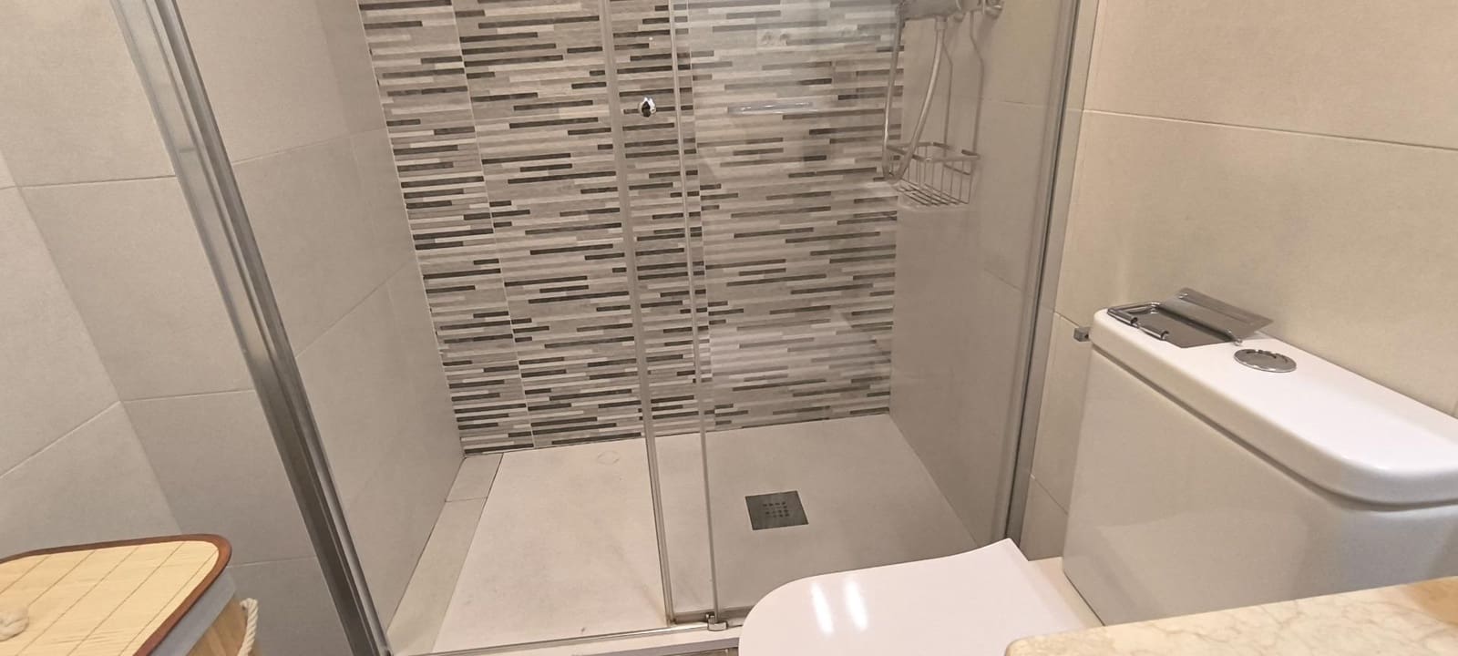 1 soveværelse Lejlighed til leje i Sevilla by med swimmingpool - € 900 (Ref: 10022553)