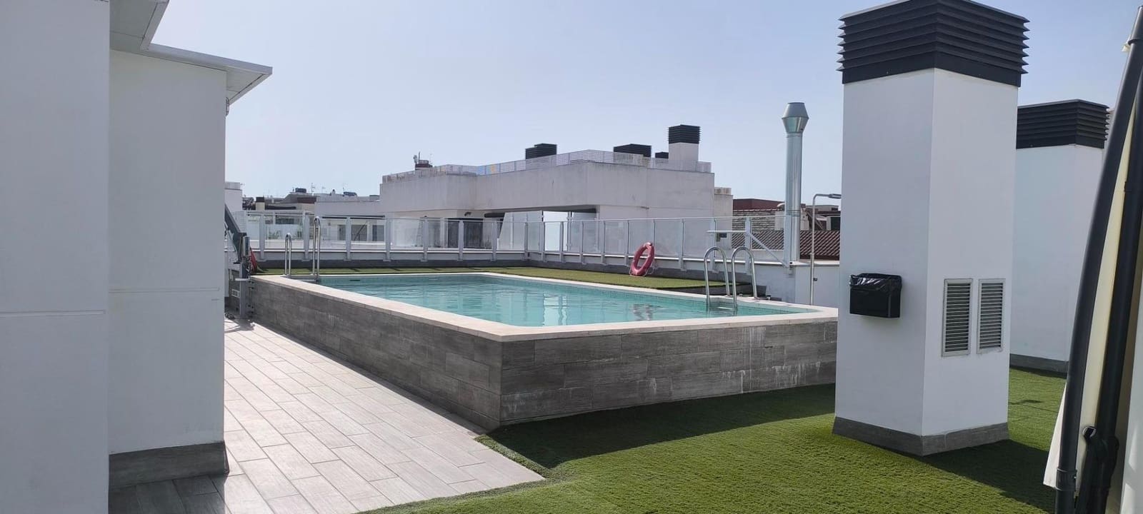 1 soveværelse Lejlighed til leje i Sevilla by med swimmingpool - € 900 (Ref: 10022553)