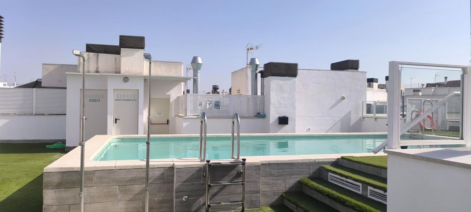 1 soveværelse Lejlighed til leje i Sevilla by med swimmingpool - € 900 (Ref: 10022553)