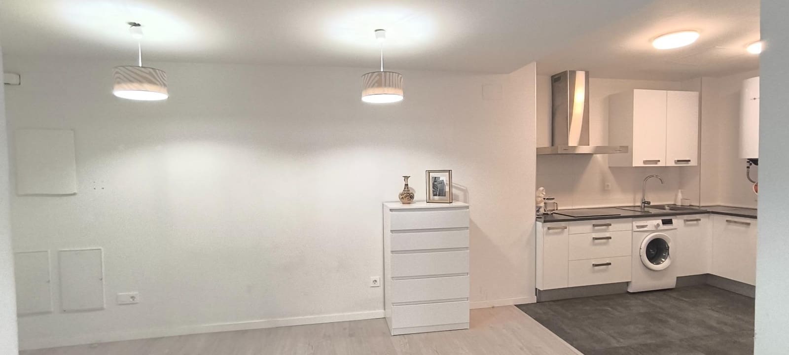 1 soveværelse Lejlighed til leje i Sevilla by med swimmingpool - € 900 (Ref: 10022553)