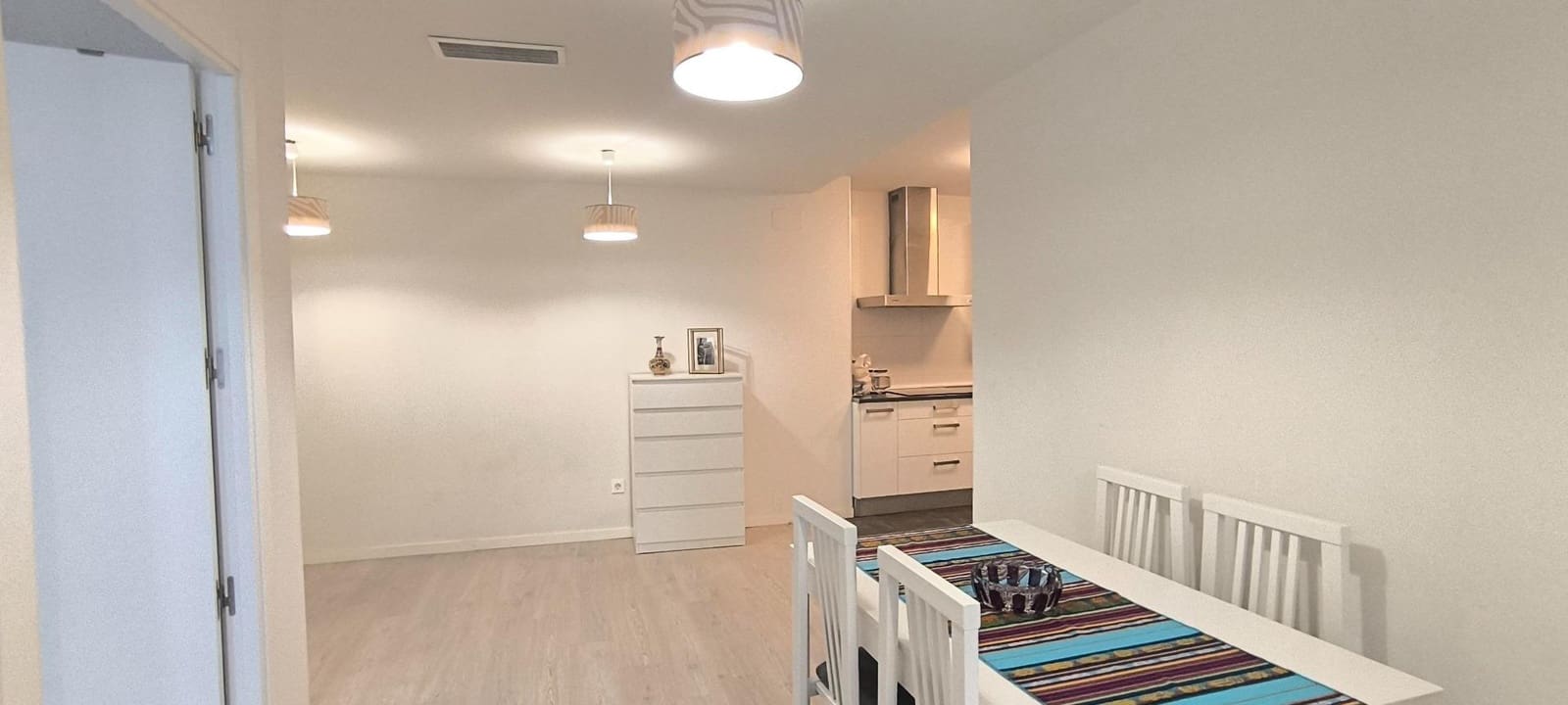 1 soveværelse Lejlighed til leje i Sevilla by med swimmingpool - € 900 (Ref: 10022553)