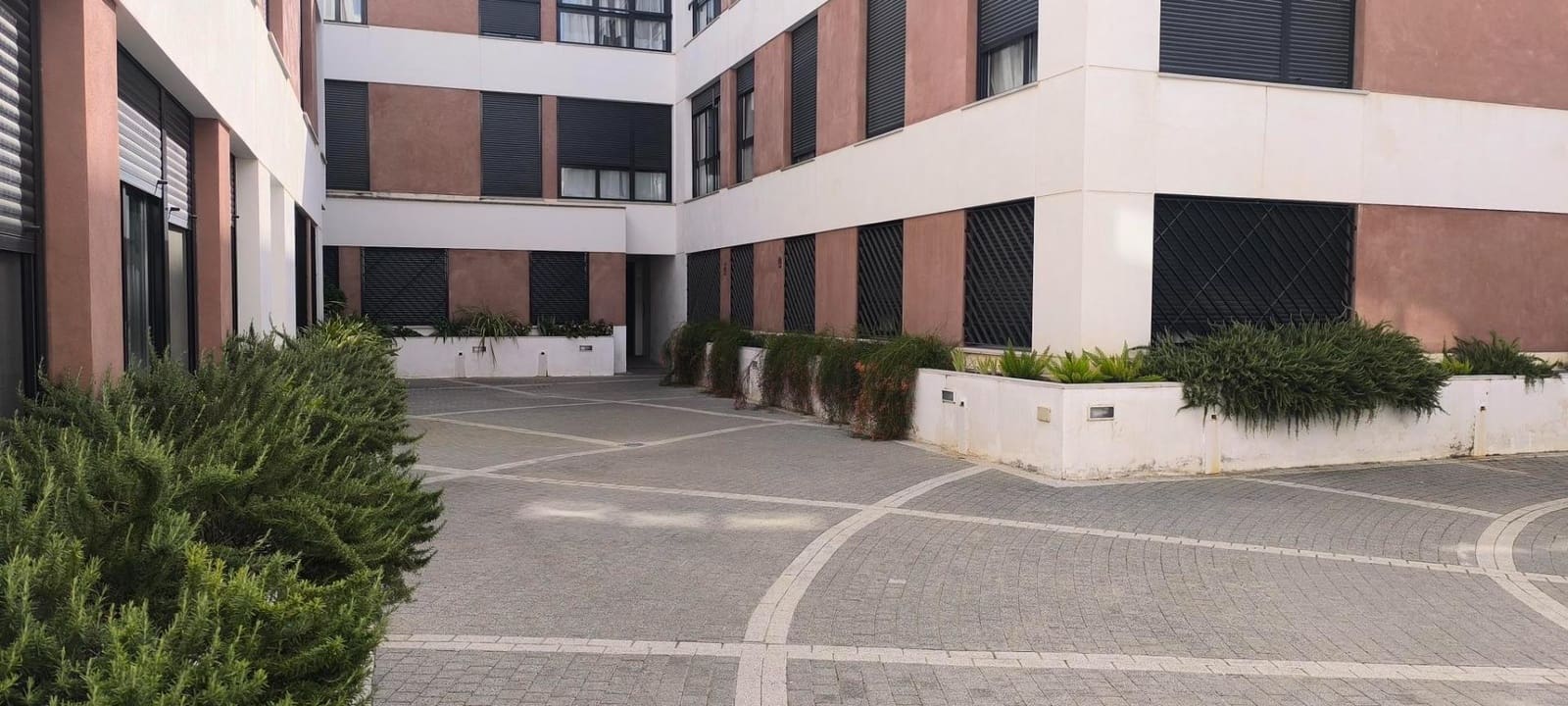 1 soveværelse Lejlighed til leje i Sevilla by med swimmingpool - € 900 (Ref: 10022553)
