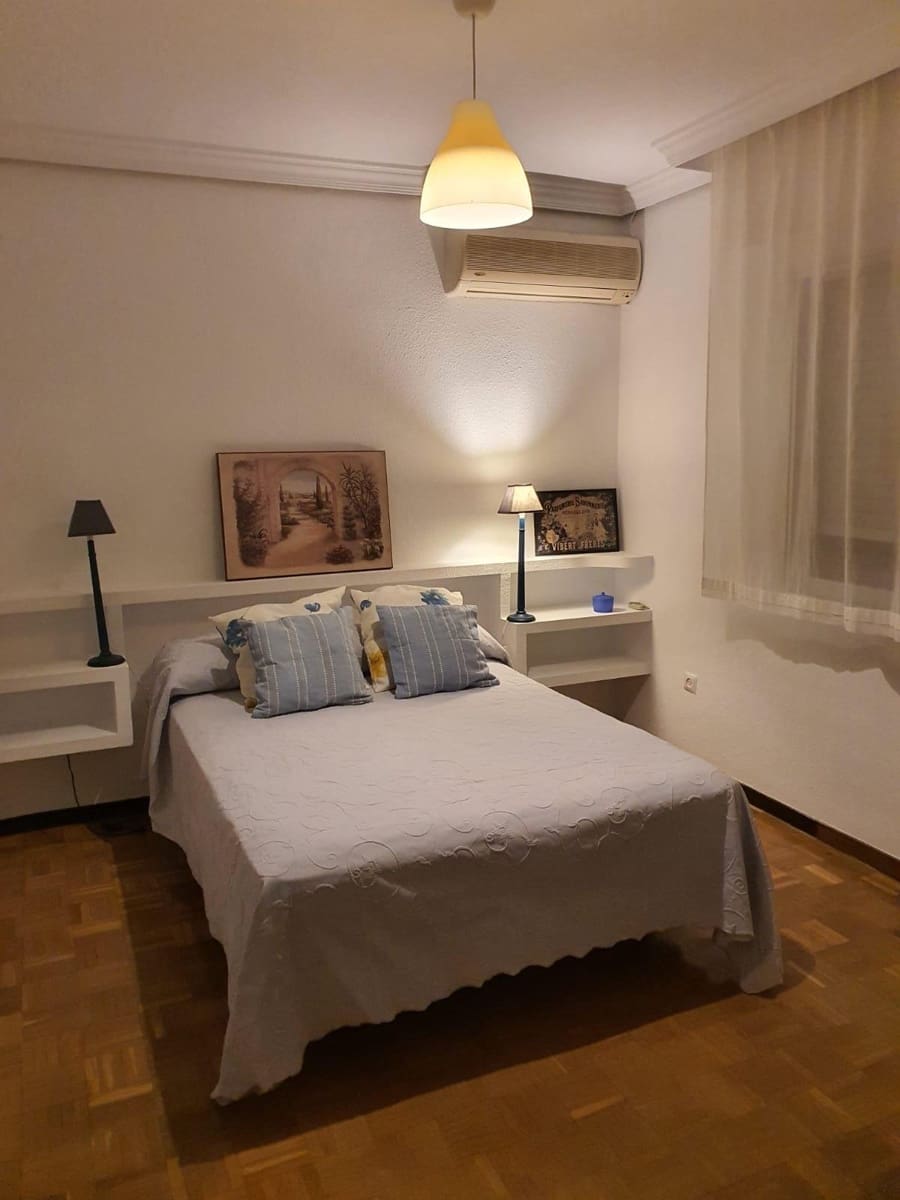 1 makuuhuone Huoneisto vuokrattavana paikassa Sevilla kaupunki - 900 € (Ref: 10022554)