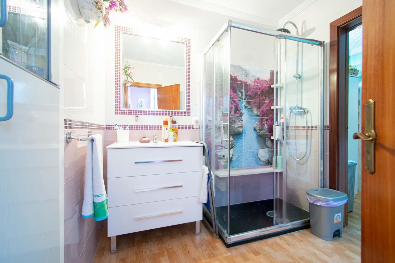 4 quarto Moradia em Banda para venda em Sevilha cidade - 180 000 € (Ref: 10024238)
