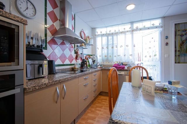 4 Zimmer Reihenhaus zu verkaufen in La Plata, Sevilla Stadt - 180.000 € (Ref: 10024238)